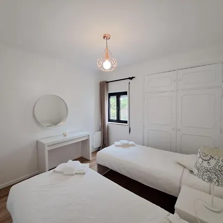 4 Pieces * Ponte de Lima